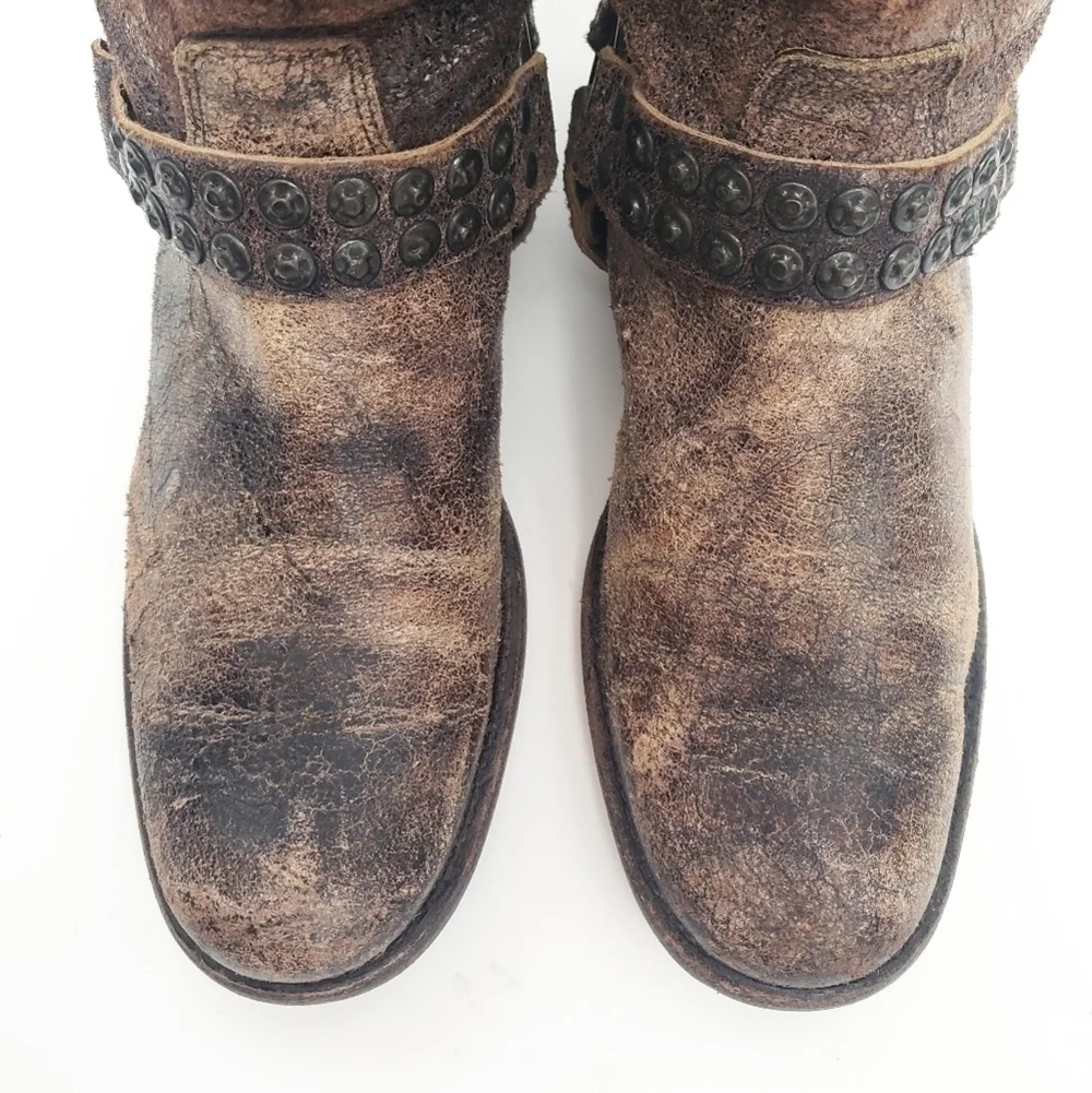 Frye Phillip Studded Harness Tall Riding Boots Brown Distressed Leather Size 5.5
